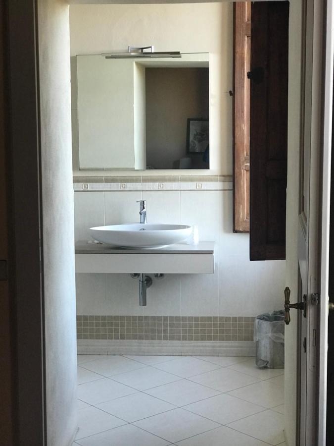 Fattoria Di Catignano Guest House San Giovanni  ภายนอก รูปภาพ