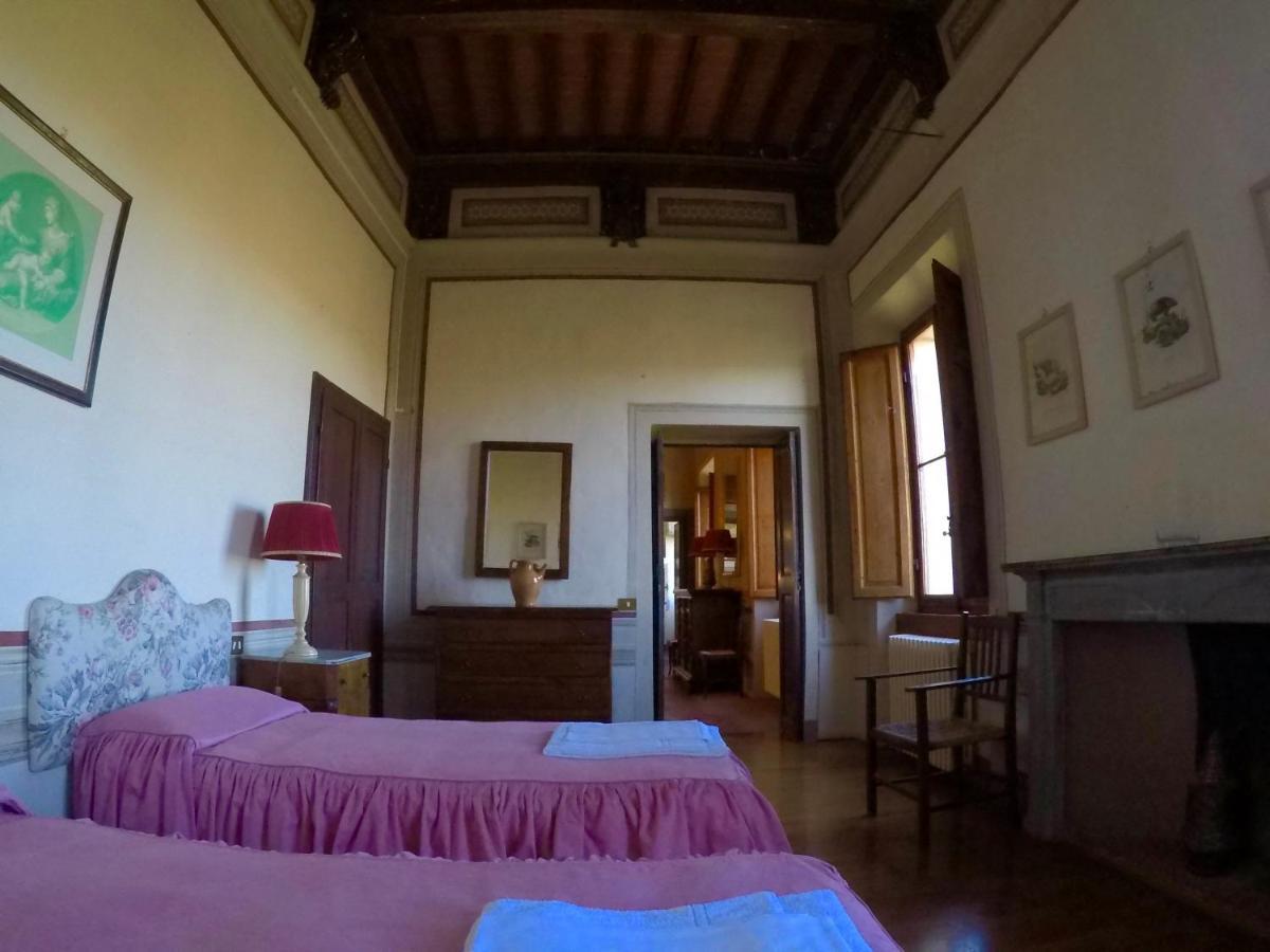 Fattoria Di Catignano Guest House San Giovanni  ภายนอก รูปภาพ