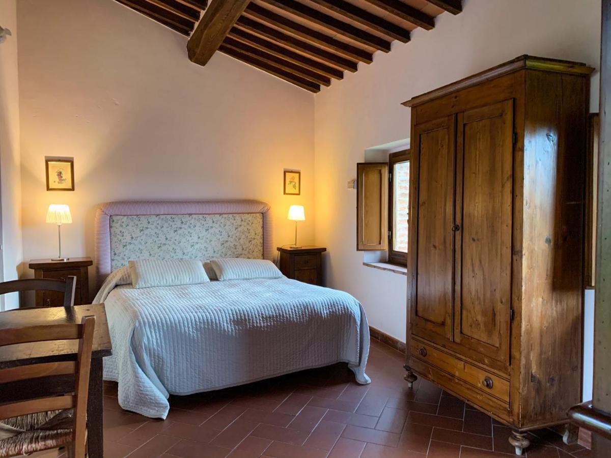 Fattoria Di Catignano Guest House San Giovanni  ภายนอก รูปภาพ